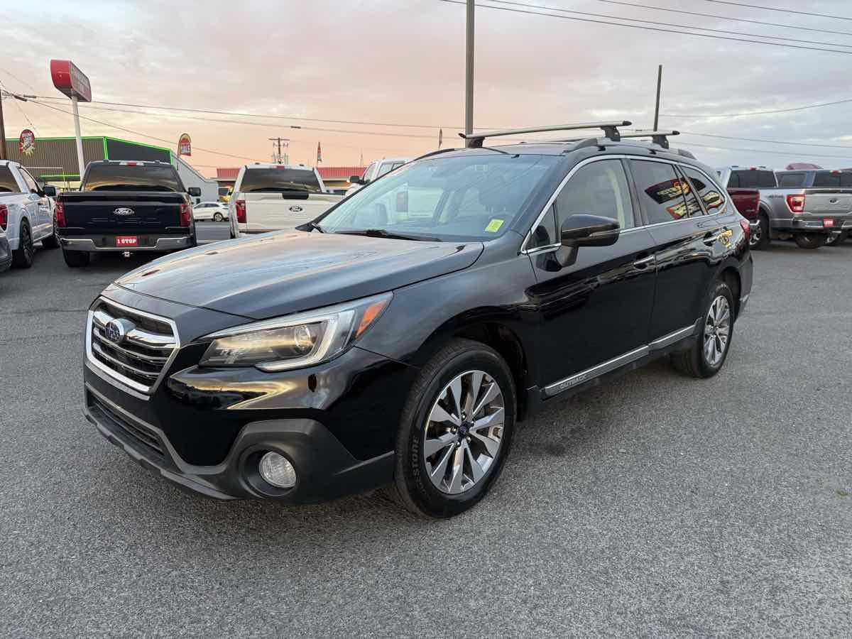 Used 2019 Subaru Outback 3.6R Touring w/ Popular Package #3A AWD/4WD image 3