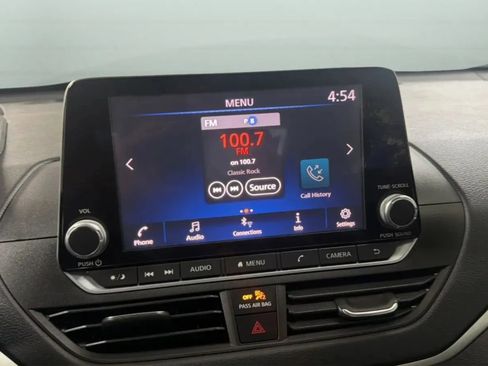 Used 2019 Nissan Altima 2.5 S FWD image 13