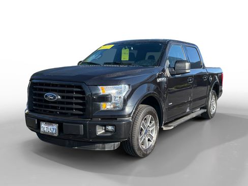 Used 2015 Ford F150 XLT w/ Equipment Group 302A Luxury image 1