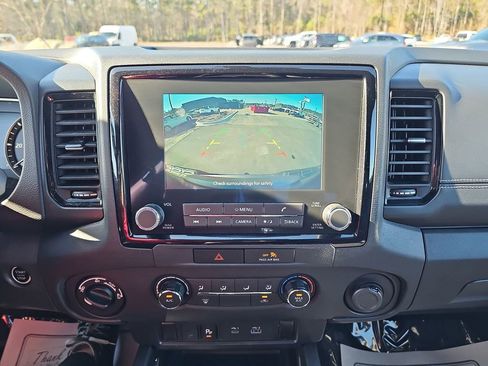 Used 2023 Nissan Frontier SV w/ Midnight Edition Package image 26