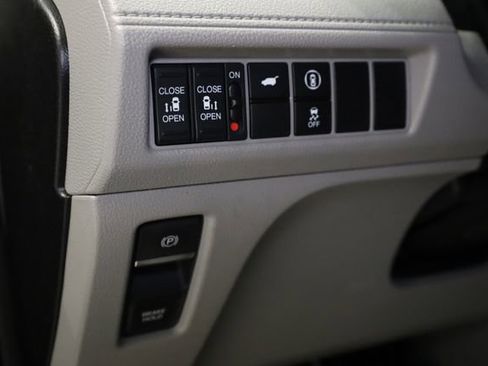 Used 2024 Honda Odyssey EX-L image 14