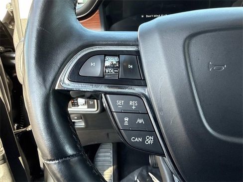 Used 2022 Lincoln Nautilus Reserve w/ Equipment Group 201A image 26