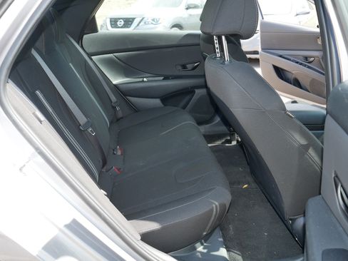 Certified 2025 Hyundai Elantra Sport FWD image 17