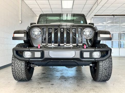 Used 2023 Jeep Gladiator Rubicon w/ LED Lighting Group AWD/4WD image 3