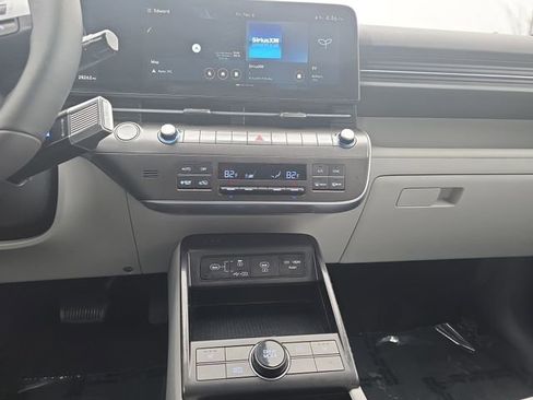 Certified 2024 Hyundai Kona SEL image 35