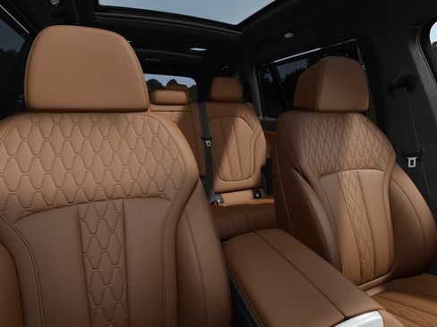 New 2027 BMW X7 xDrive40i w/ Executive Package AWD/4WD image 35