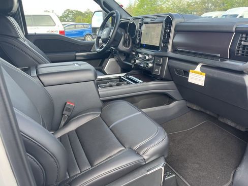 New 2026 Ford F250 Platinum image 35