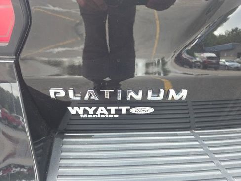 Used 2020 Ford Expedition Platinum image 32