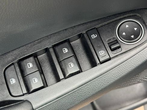 Certified 2023 Kia Seltos EX AWD/4WD image 19