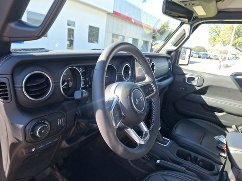 Used 2023 Jeep Wrangler Sahara w/ Cold Weather Group image 16