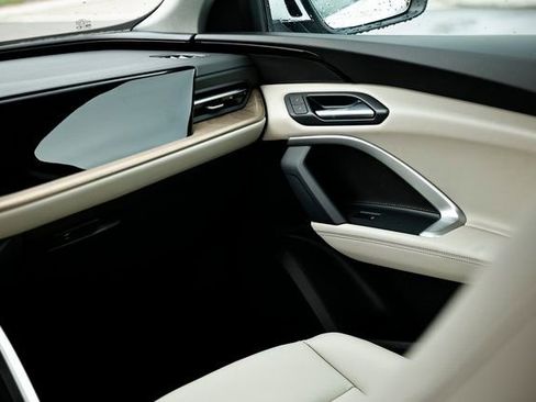 New 2025 Audi Q5 Premium AWD/4WD image 28