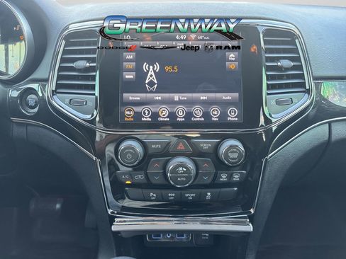 Used 2019 Jeep Grand Cherokee Trailhawk w/ Trailhawk Luxury Group image 35