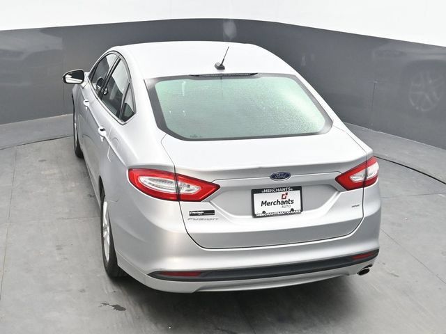 Used 2015 Ford Fusion SE FWD image 27