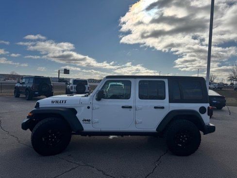 Used 2021 Jeep Wrangler Unlimited Sport image 5