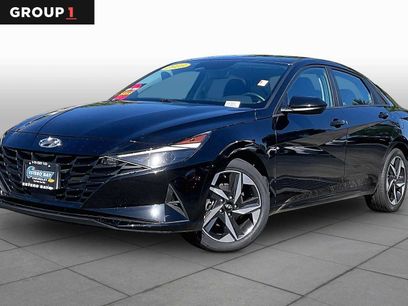 Used 2023 Hyundai Elantra SEL w/ Convenience Package