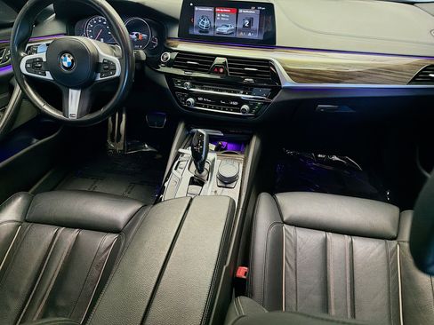 Used 2018 BMW 540i w/ M Sport Package image 12