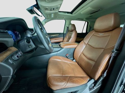 Used 2016 Cadillac Escalade Premium AWD/4WD image 11