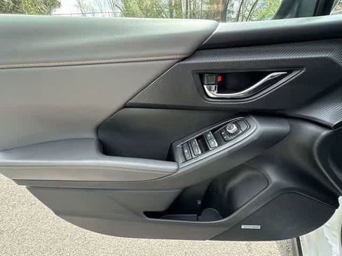 Certified 2025 Subaru Crosstrek 2.5i Limited image 17