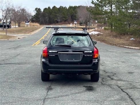 Used 2007 Subaru Outback 2.5i image 5