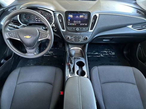Used 2023 Chevrolet Malibu LT FWD image 12