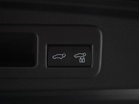 Used 2025 Toyota 4Runner TRD Off-Road Premium image 17