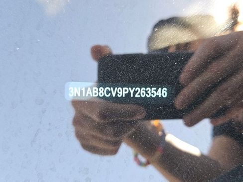 Used 2023 Nissan Sentra SV image 15