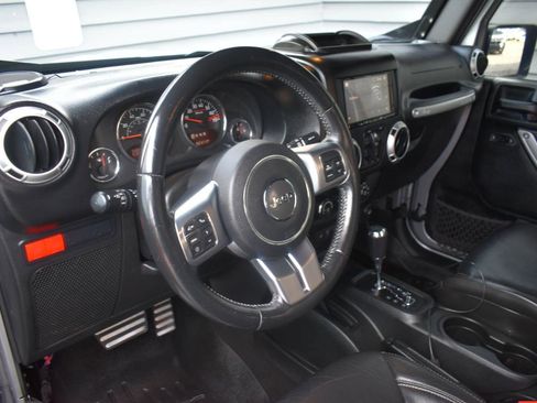 Used 2016 Jeep Wrangler Unlimited Rubicon AWD/4WD image 20