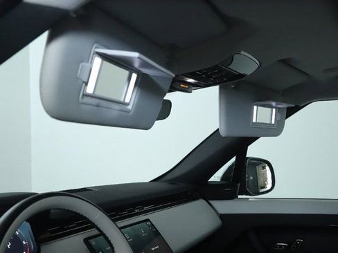 Used 2023 Land Rover Range Rover Sport SE Dynamic image 20