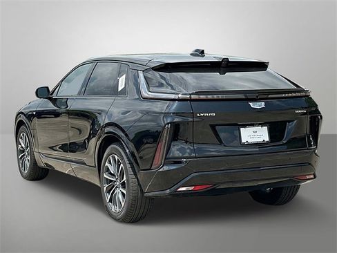 Used 2025 Cadillac Lyriq Sport image 16