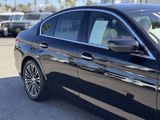 Used 2018 BMW 530i w/ Premium Package image 5