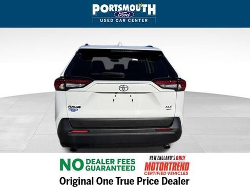 Used 2024 Toyota Camry LE image 27