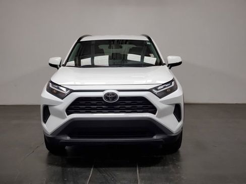 Used 2025 Toyota RAV4 XLE image 3