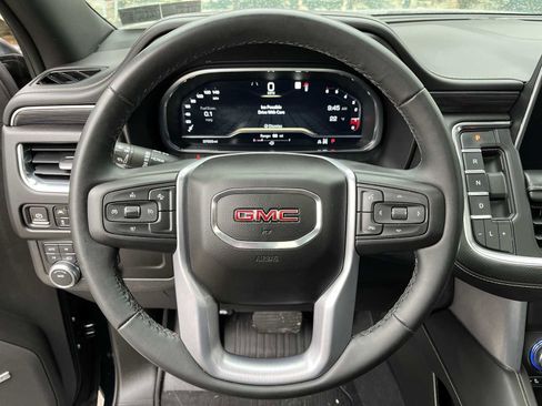 Certified 2023 GMC Yukon SLT image 12