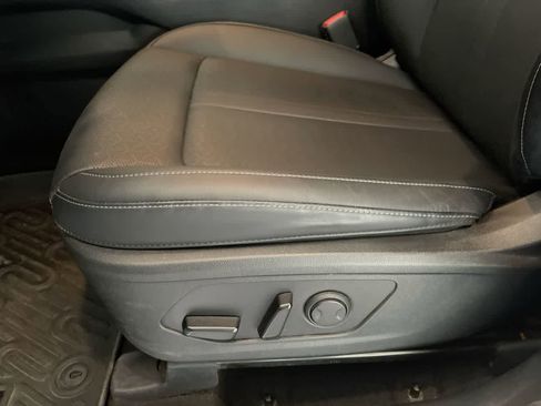 Used 2022 Kia Sorento S image 12