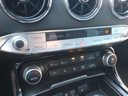 Used 2019 Kia Stinger GT image 19