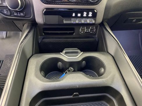 Used 2022 RAM 1500 Big Horn w/ Built-to-serve Edition AWD/4WD image 24