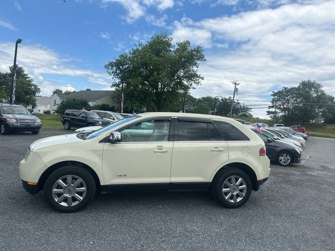 Used 2007 Lincoln MKX AWD image 2