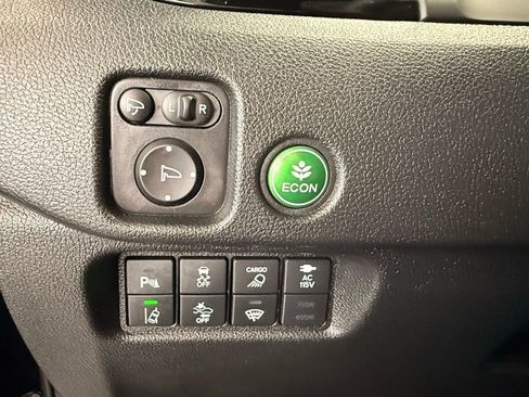 Used 2025 Honda Ridgeline Black Edition image 24