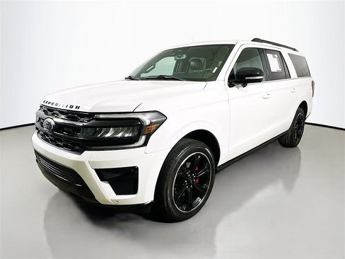 Used 2022 Ford Expedition Max Limited image 3