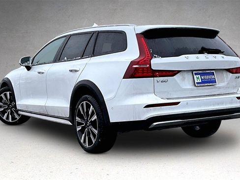 New 2026 Volvo V60 B5 Cross Country Ultra w/ Protection Package Premier image 3