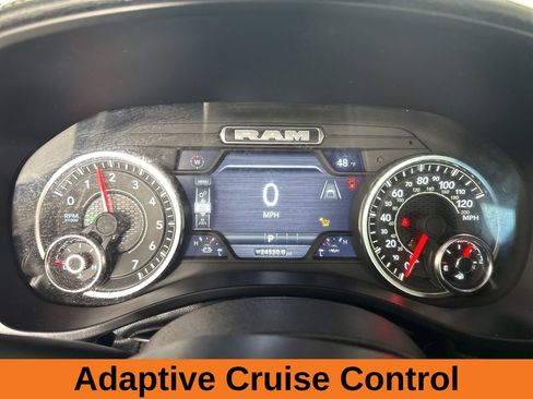 Used 2025 RAM 1500 Laramie image 15