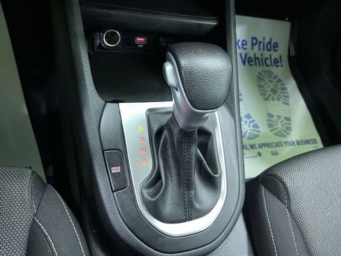 Used 2023 Kia Forte LXS w/ LXS Technology Package image 23