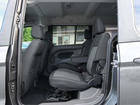 Used 2020 Ford Transit Connect XLT FWD image 17