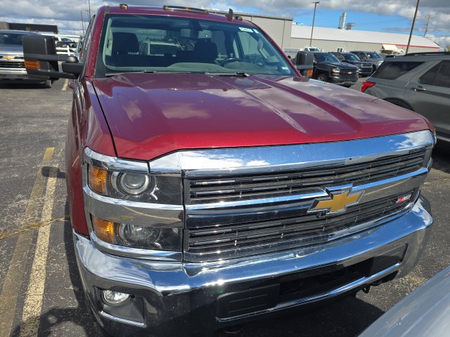 Used 2015 Chevrolet Silverado 2500 LT w/ LT Convenience Package AWD/4WD image 2