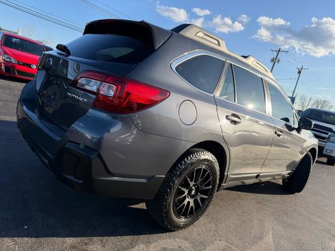 Used 2018 Subaru Outback 2.5i Premium AWD/4WD image 50