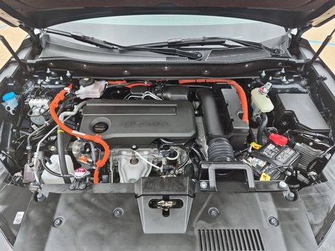 Certified 2025 Honda CR-V Sport Touring image 35