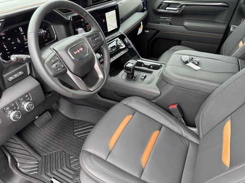 New 2026 GMC Sierra 1500 AT4 w/ AT4 Premium Package AWD/4WD image 9