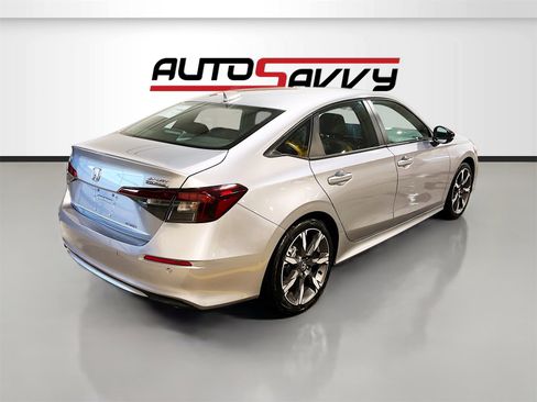 Used 2025 Honda Civic Sport Touring image 7