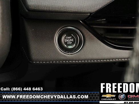 Used 2025 Buick Enclave Preferred image 28