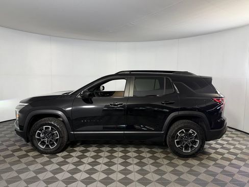 Used 2025 Chevrolet Equinox ACTIV FWD image 11